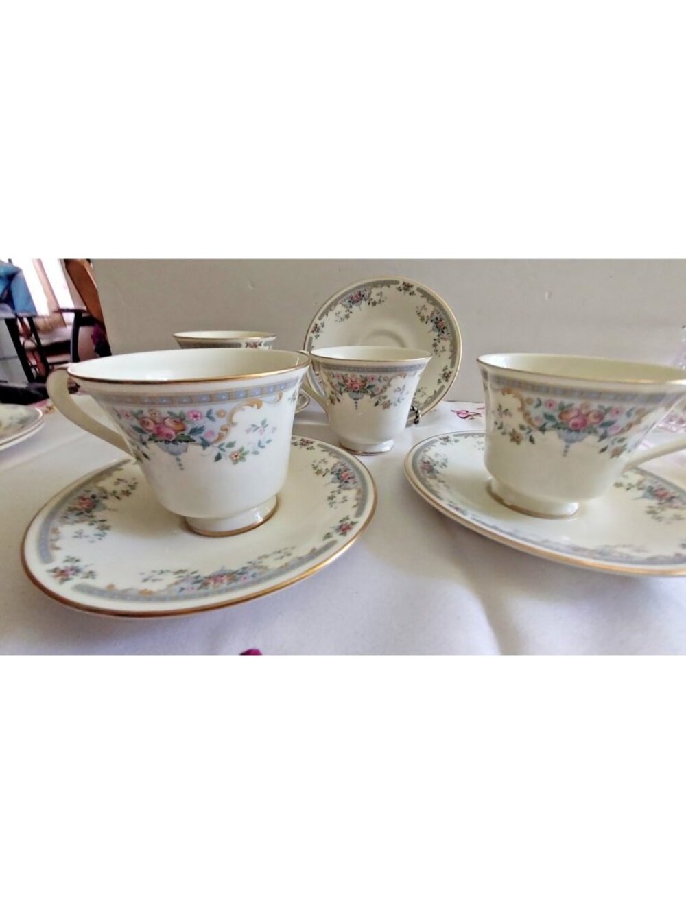 Royal Doulton Romance Collection Juliet H5077 Cup & Saucer Sets (4)